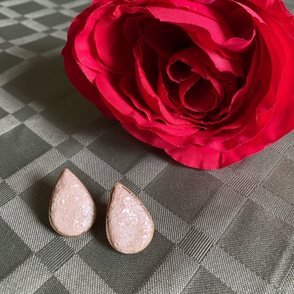 NWOB Teardrop Druzy Earrings - Picture 2 of 5